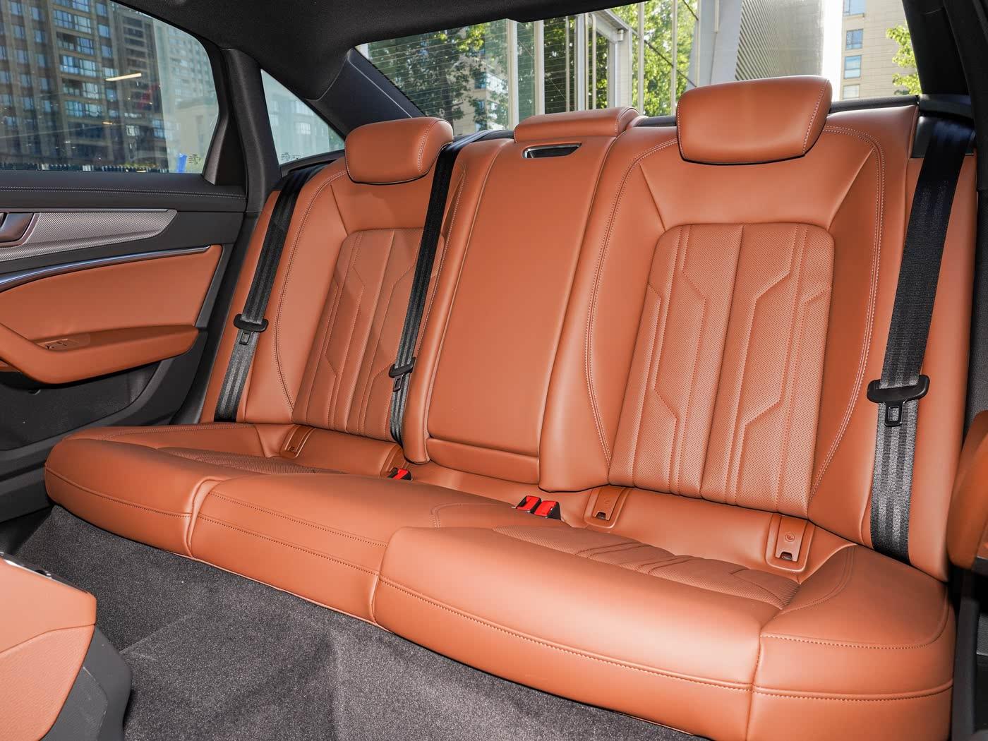 1400x1050_autohomecar__ChxkPWf-Ea6APS3DACVDXEfZerU784.jpg